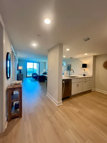 $2,900 | 300 South Duval Street, Unit 1006, Tallahassee, FL 32301