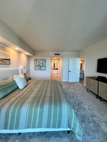 $2,900 | 300 South Duval Street, Unit 1006, Tallahassee, FL 32301