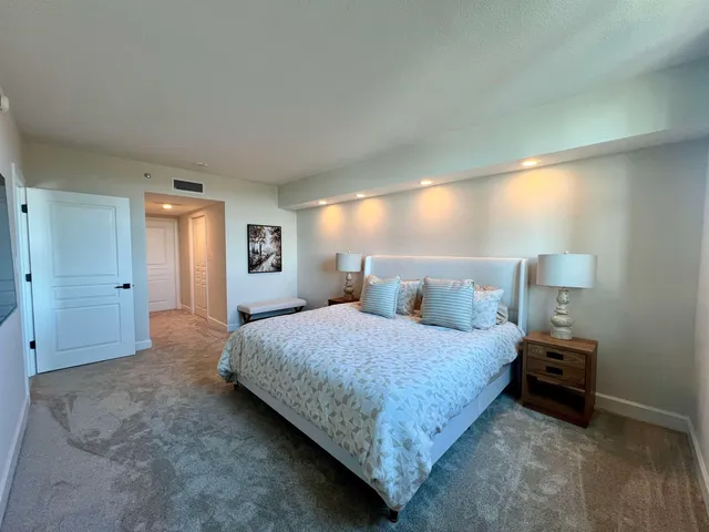 $2,900 | 300 South Duval Street, Unit 1006, Tallahassee, FL 32301