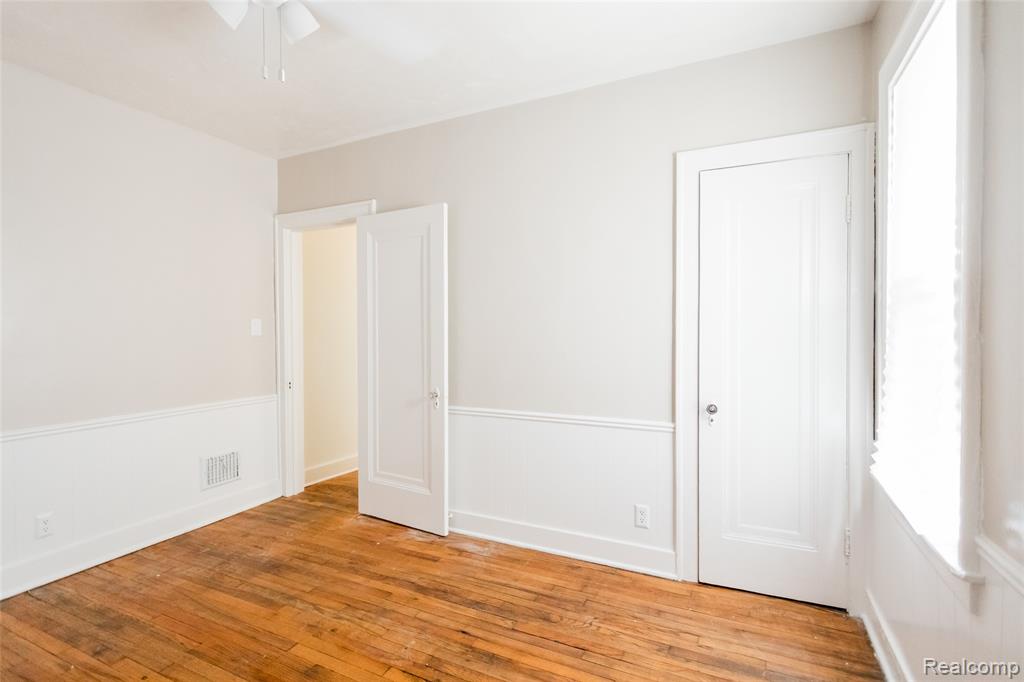 5783 Yorkshire Road Detroit, MI 48224 - Photo 18 of 30
