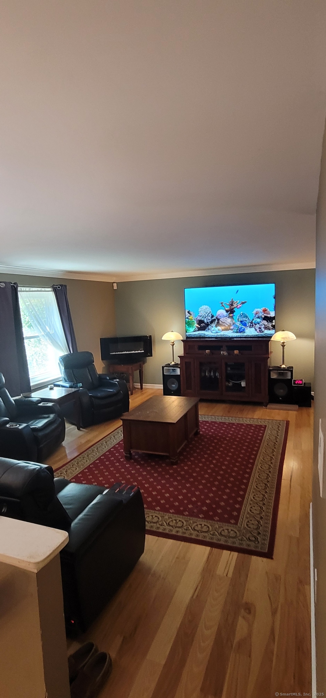 108 Webb Circle Monroe, CT 06468 - Photo 9 of 24 a living room with furniture