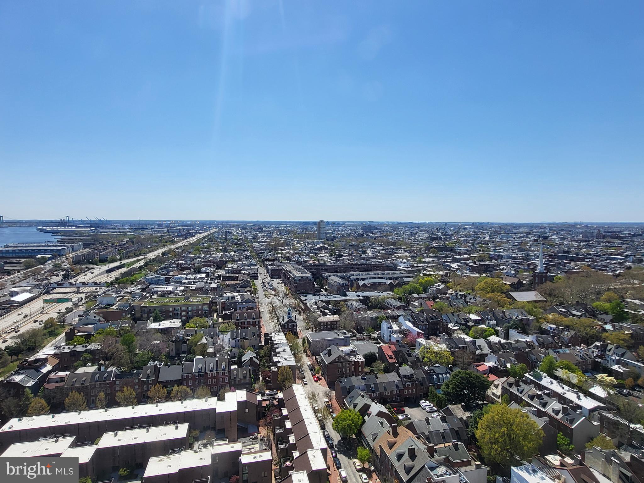 220 Locust Street, Unit 28DS Philadelphia, PA 19106 - Photo 15 of 18