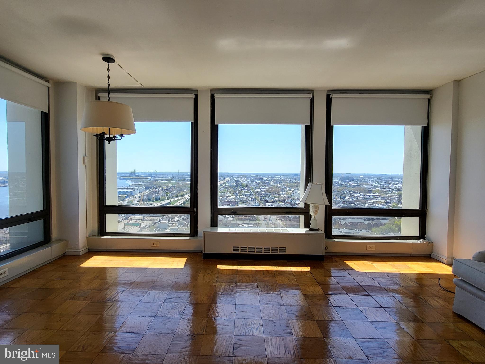 220 Locust Street, Unit 28DS Philadelphia, PA 19106 - Photo 2 of 18