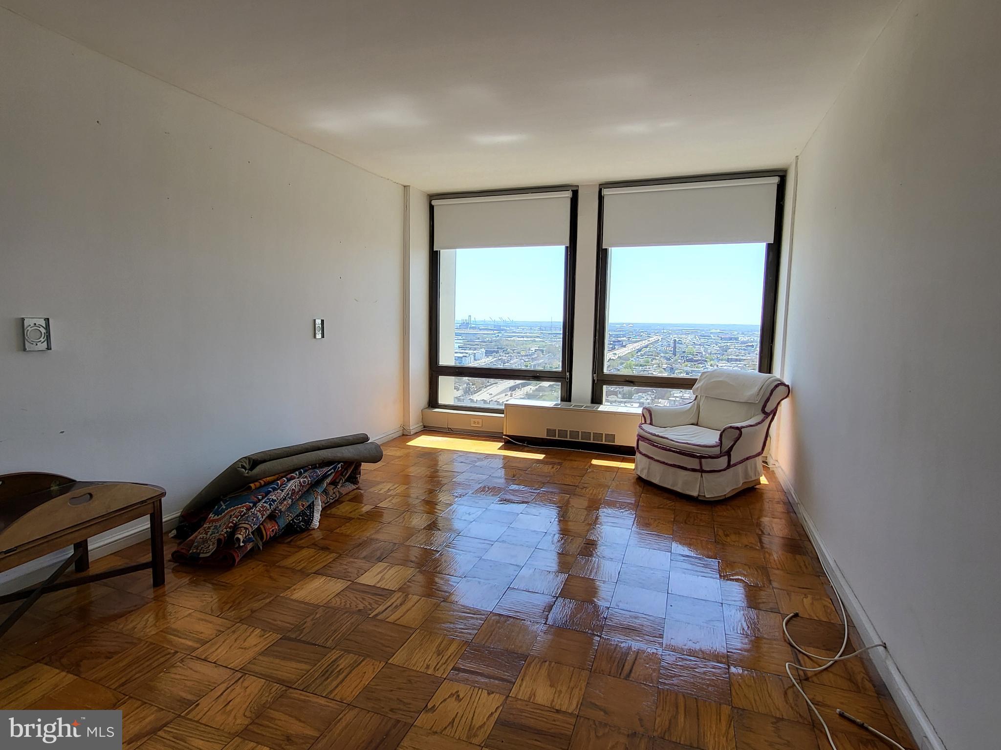 220 Locust Street, Unit 28DS Philadelphia, PA 19106 - Photo 9 of 18