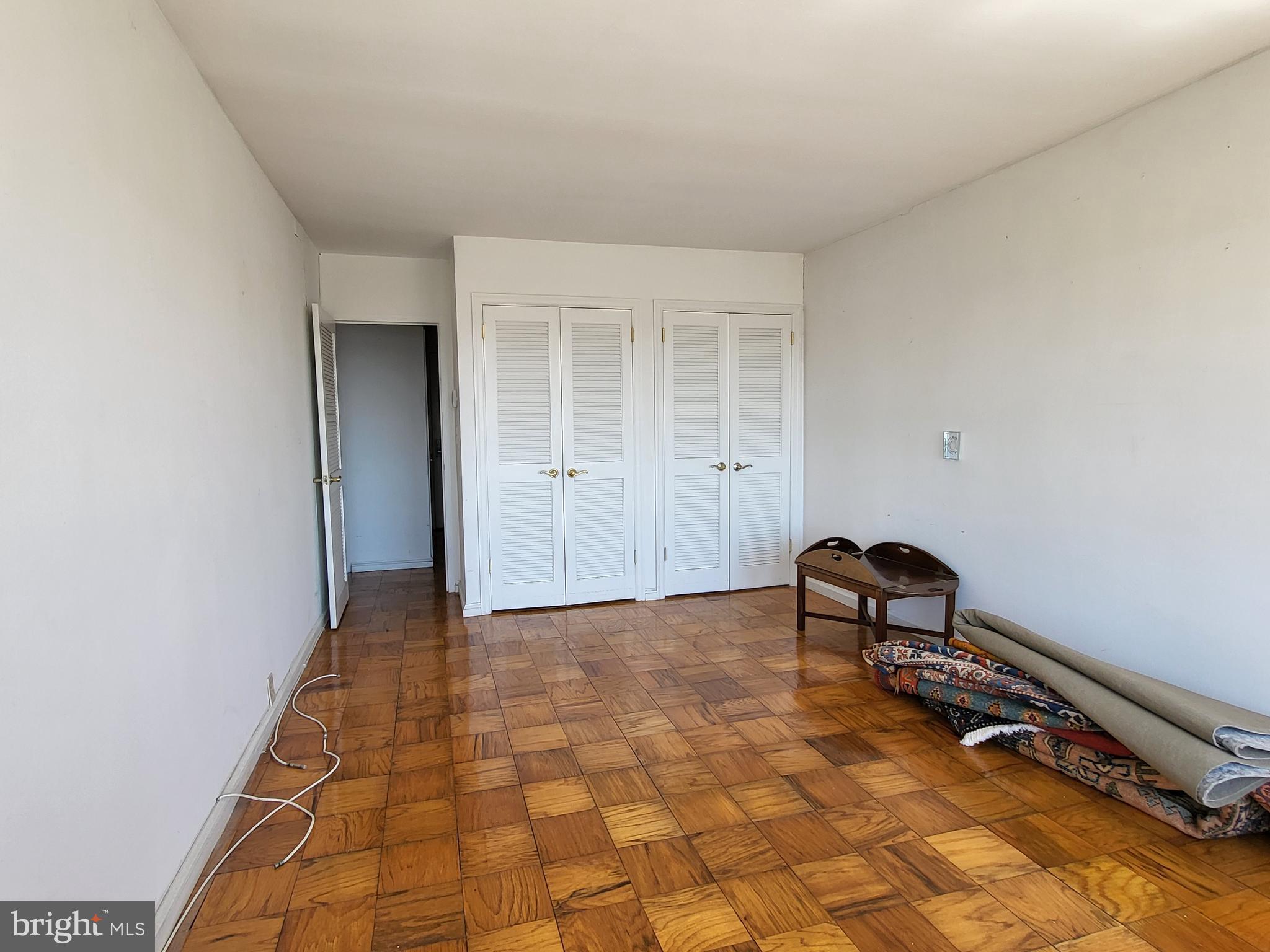 220 Locust Street, Unit 28DS Philadelphia, PA 19106 - Photo 10 of 18