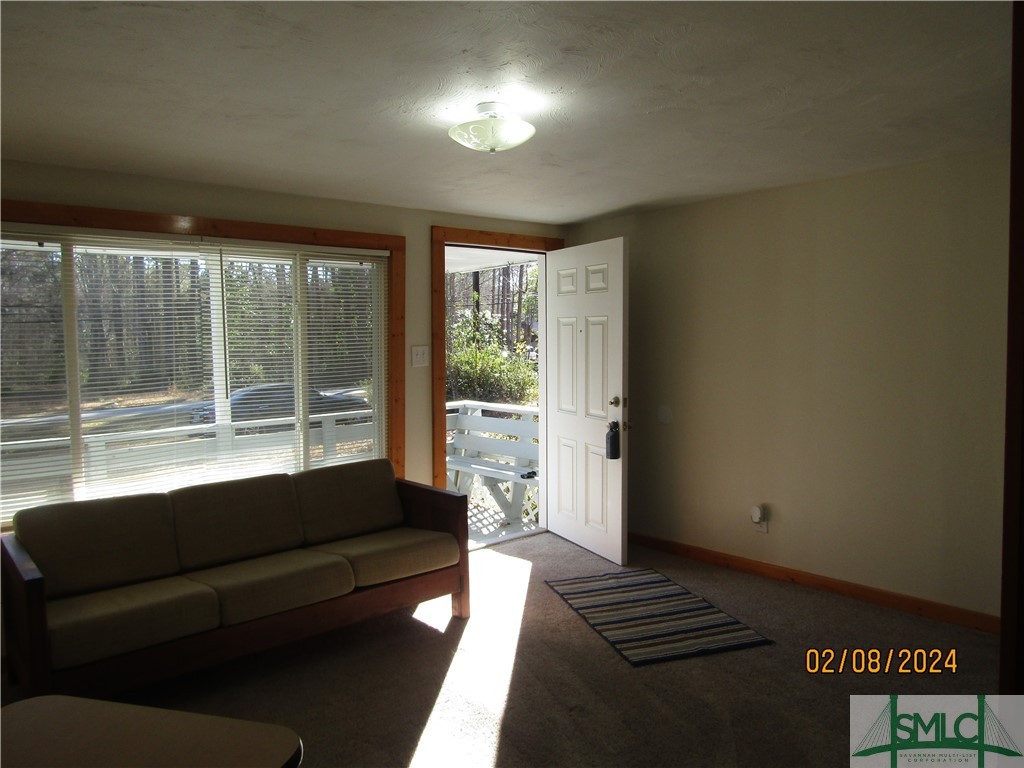 807 Lexington Avenue Rincon, GA 31326 - Photo 5 of 28 living room