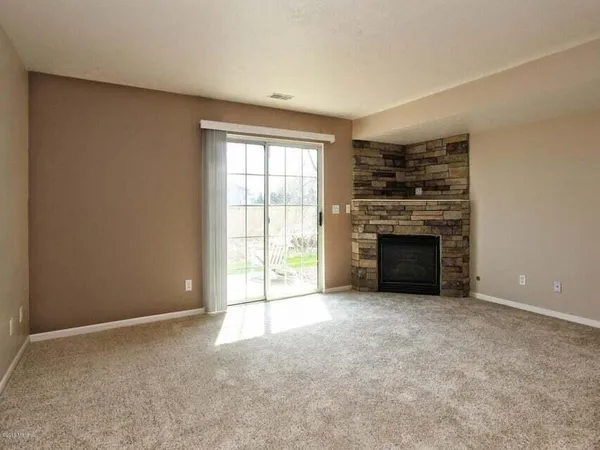 $2,100 | 4057 Rivertown Lane Southwest, Wyoming, MI 49418