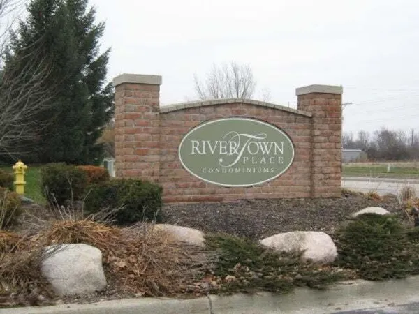 $2,100 | 4057 Rivertown Lane Southwest, Wyoming, MI 49418