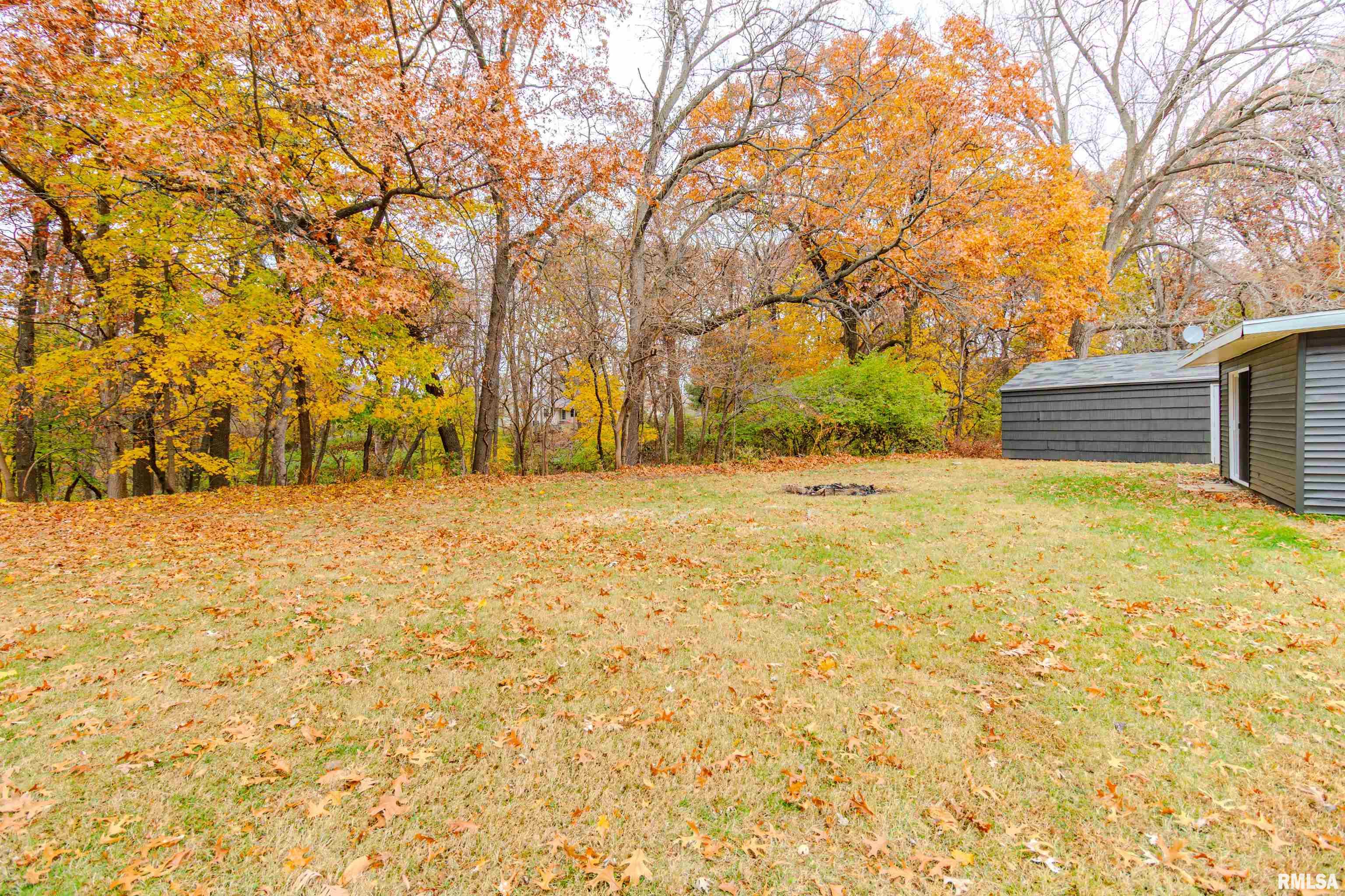 101 Fulton Road Marquette Heights, IL 61554 - Photo 6 of 33