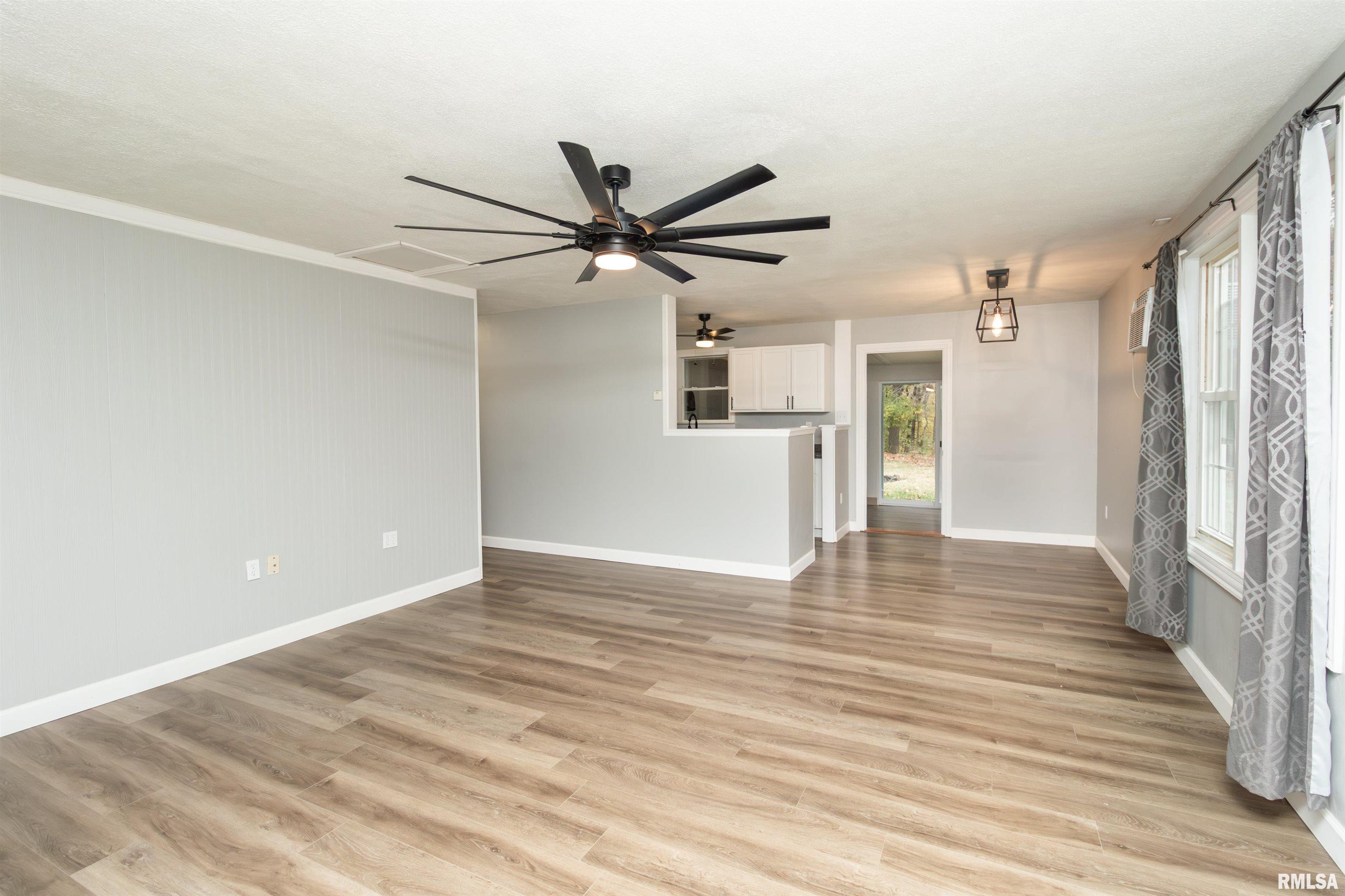 101 Fulton Road Marquette Heights, IL 61554 - Photo 9 of 33