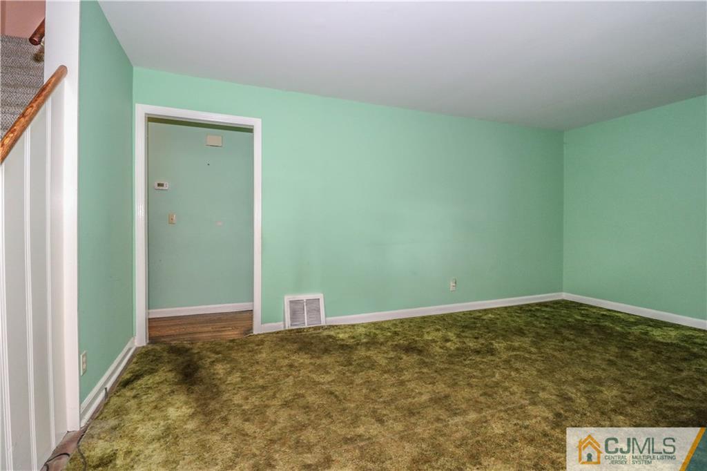 8 Kelly Street Metuchen, NJ 08840 - Photo 7 of 25