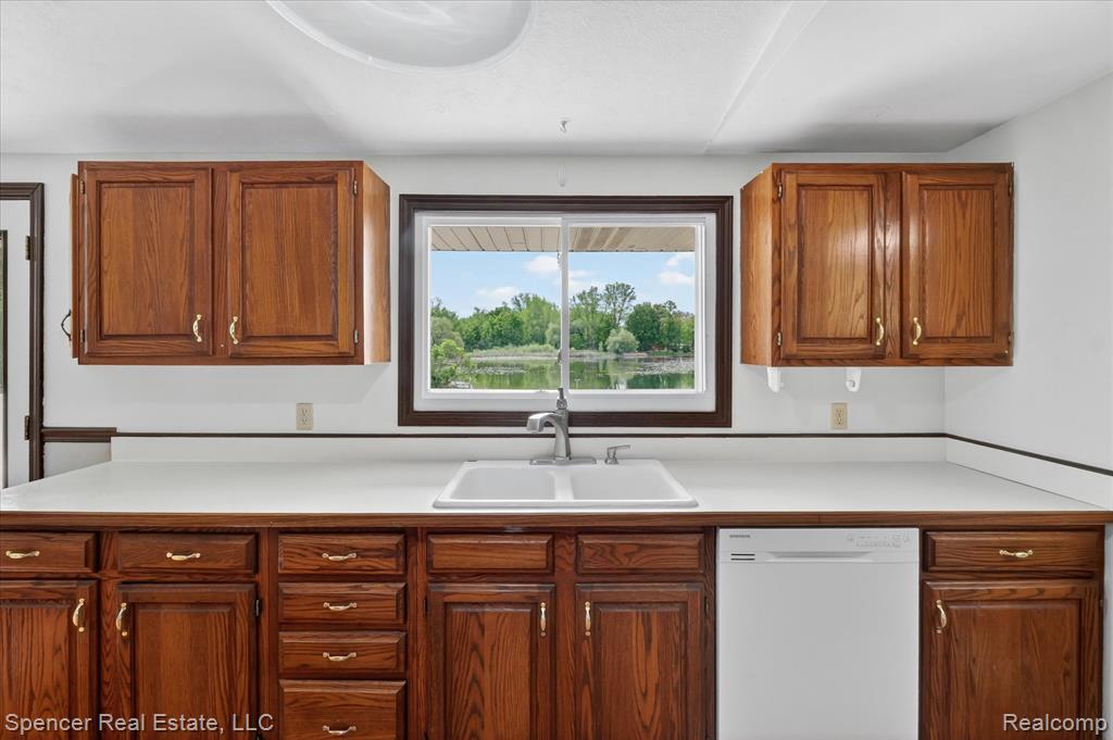 4378 Grange Hall Road Holly, MI 48442 - Photo 19 of 68