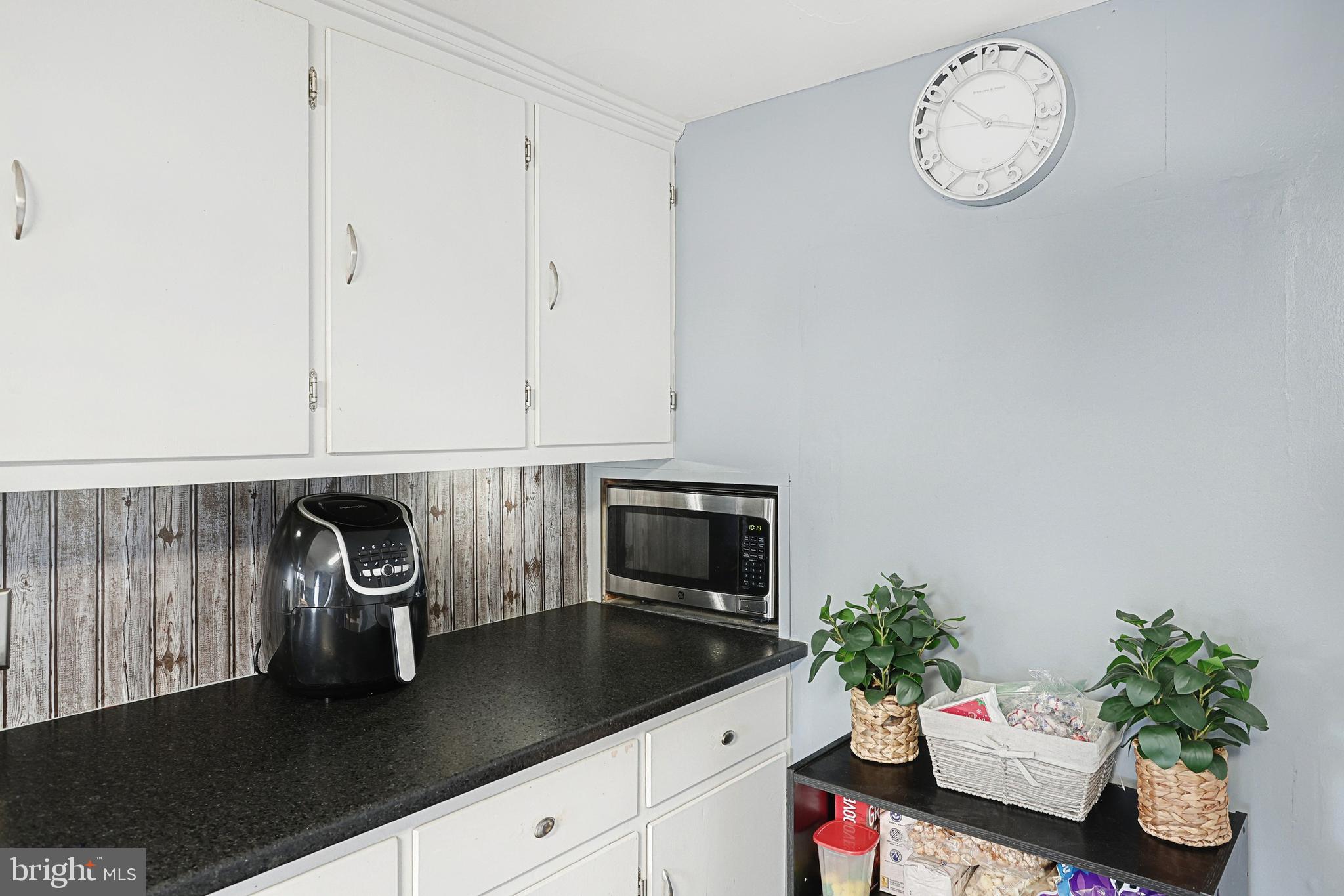 1928 Stoverstown Road Spring Grove, PA 17362 - Photo 22 of 34 Gallery Image 22