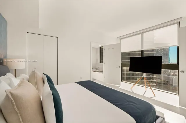 $6,500 | 501 Northeast 31st Street, Unit 2209, Miami, FL 33137