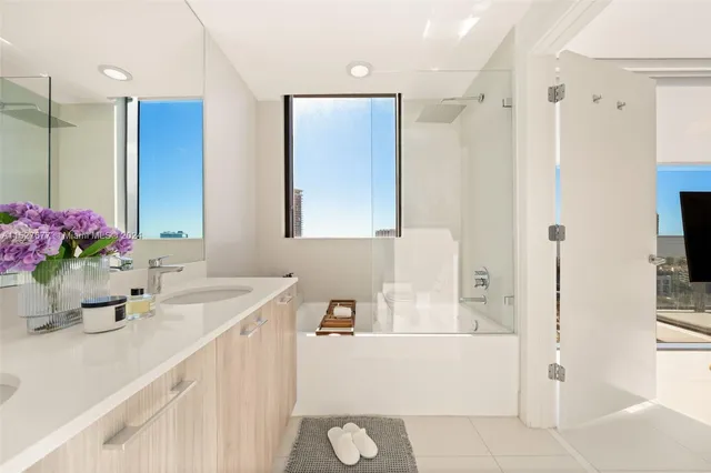 $6,500 | 501 Northeast 31st Street, Unit 2209, Miami, FL 33137