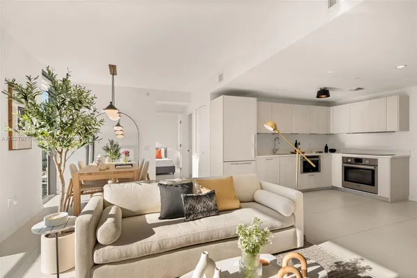 $6,500 | 501 Northeast 31st Street, Unit 2209, Miami, FL 33137