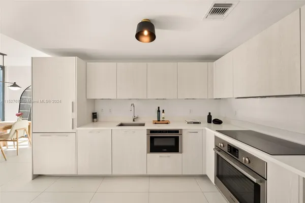 $6,500 | 501 Northeast 31st Street, Unit 2209, Miami, FL 33137
