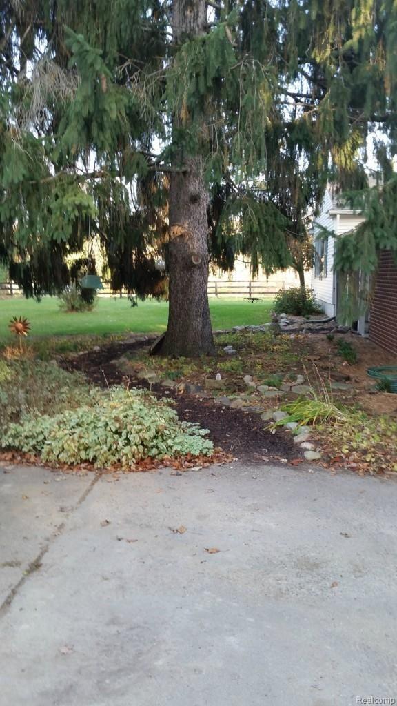 4068 Hough Road Dryden, MI 48428 - Photo 32 of 33 becketts house (19).jpg