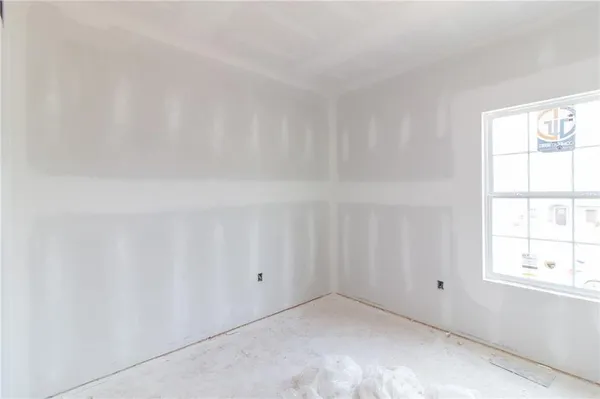 $385,000 | 1006 Deer Run, Warrensburg, MO 64093