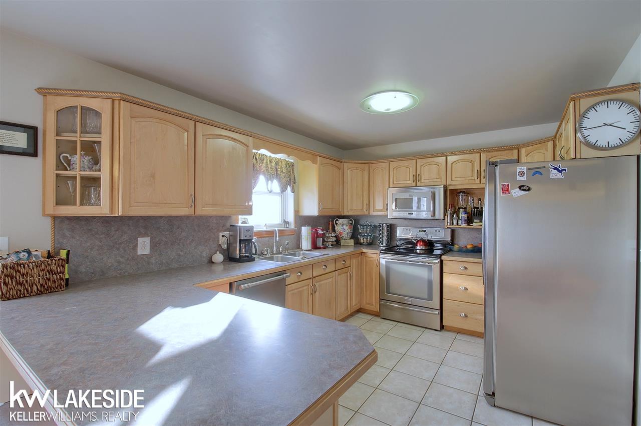 12993 Yale Road Yale, MI 48097 - Photo 10 of 31 Kitchen
