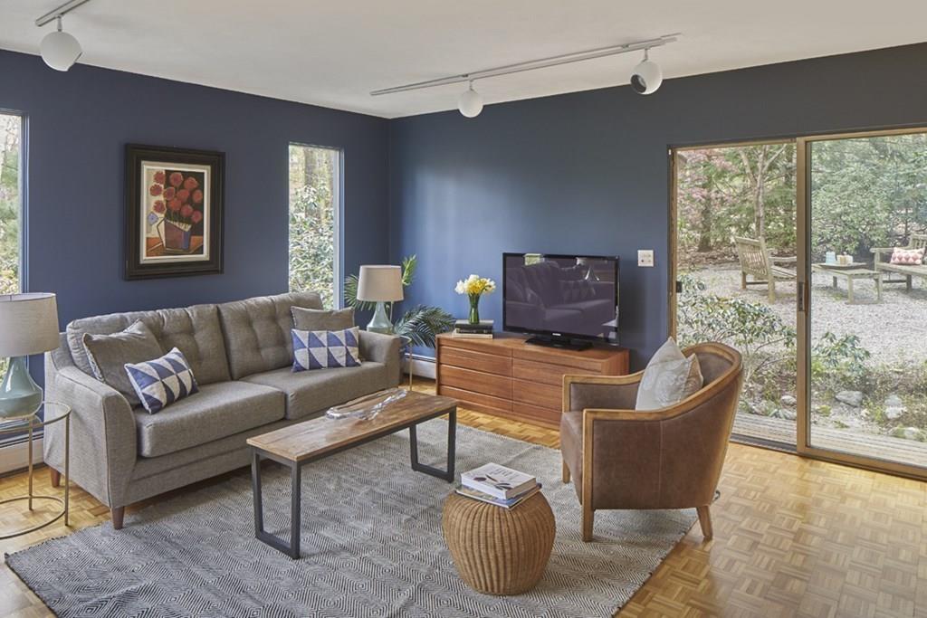 8 Gould Road Lexington, MA 02420 - Photo 3 of 21