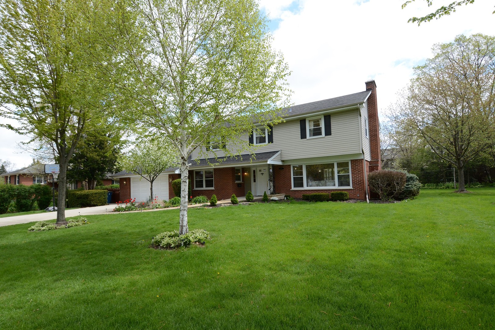 455 Lombard Road Itasca, IL 60143 - Photo 3 of 35 a view of a house with a yard