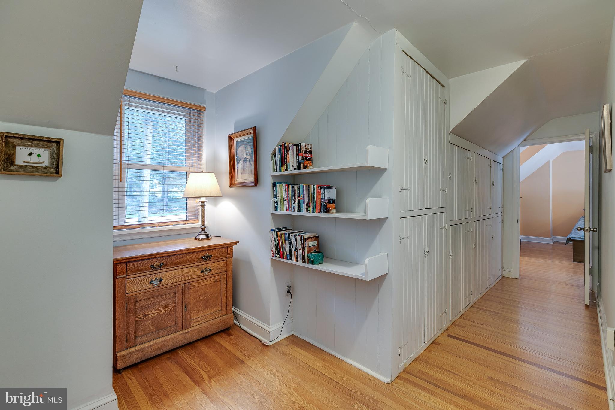 3366 Pine Road Huntingdon Valley, PA 19006 - Photo 36 of 48 3rd bedroom with shelving and desk area