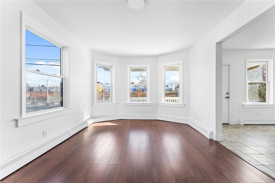 153 Byfield Street Providence, RI 02905 - Photo 4 of 36