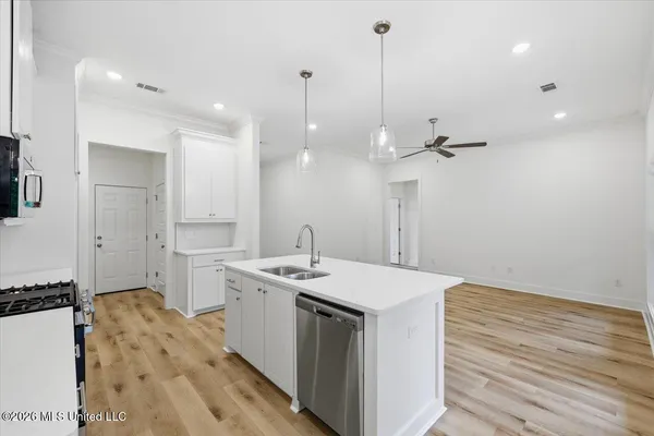 $244,900 | 302 Courtney Lane, Magee, MS 39111