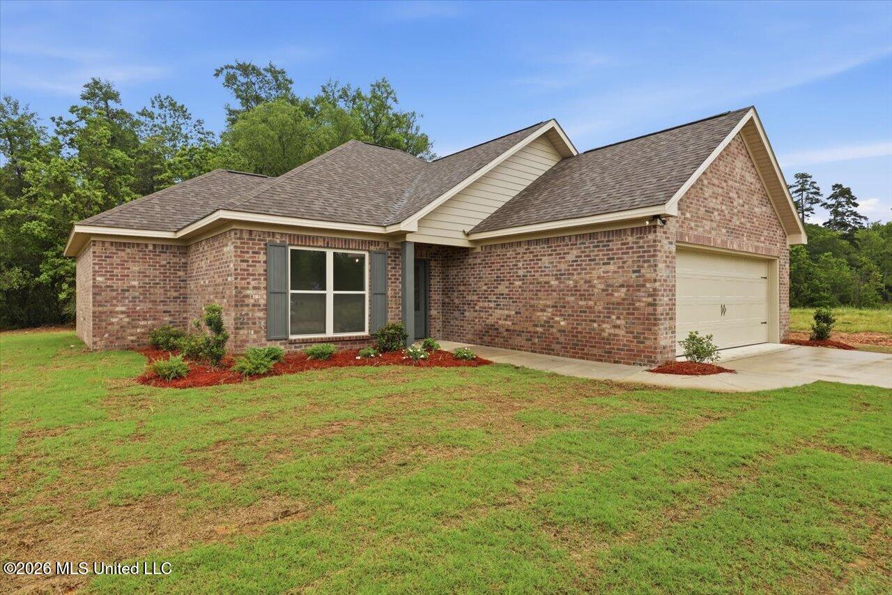302 Courtney Lane Magee, MS 39111 - Photo 2 of 28 02-302 Courtney Lane _ Hometoursms.com