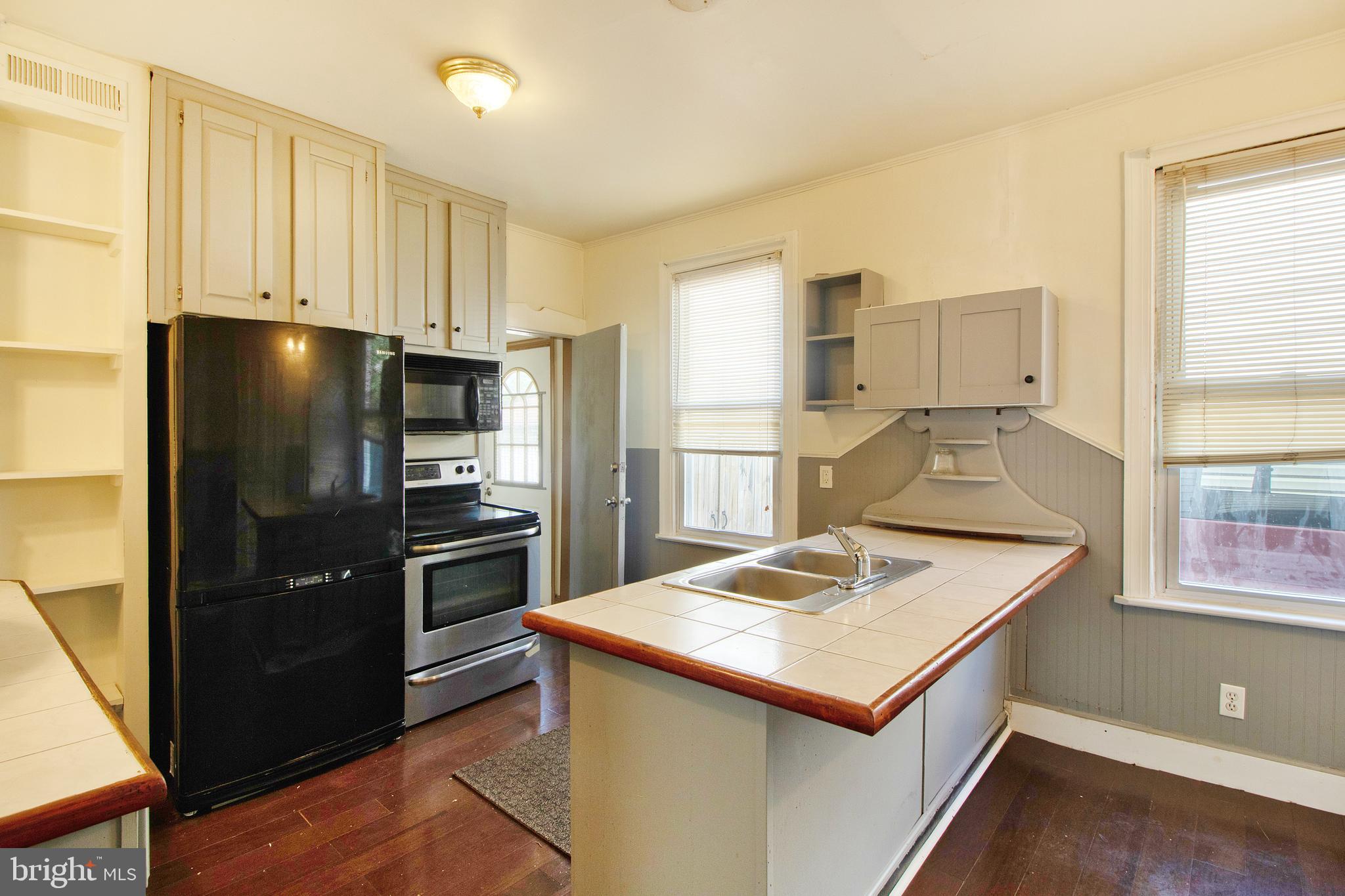 4507 Burlington Road Hyattsville, MD 20781 - Photo 13 of 51