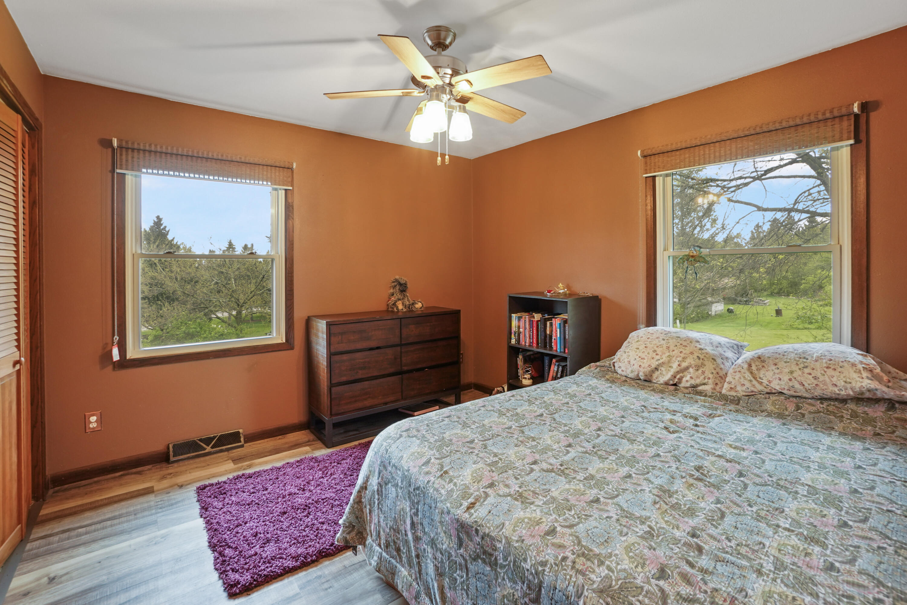 W293S3017 Ancestral Drive Genesee, WI 53188 - Photo 18 of 29 Bedroom 2