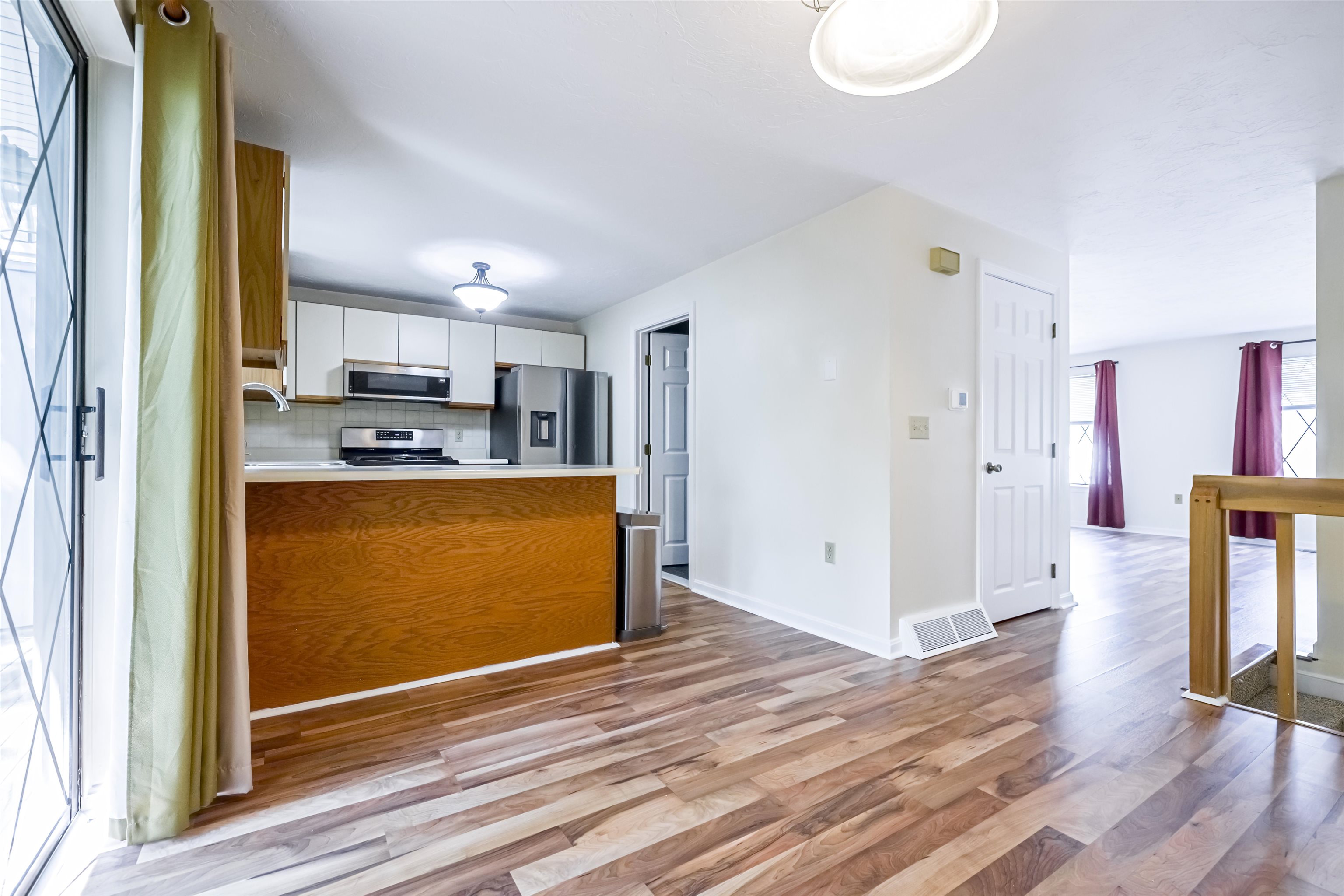 22 Vanden Road Merrimack, NH 03054 - Photo 10 of 34 Gallery Image 10