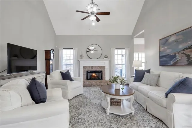 $550,000 | 1075 Julius Drive, Suwanee, GA 30024