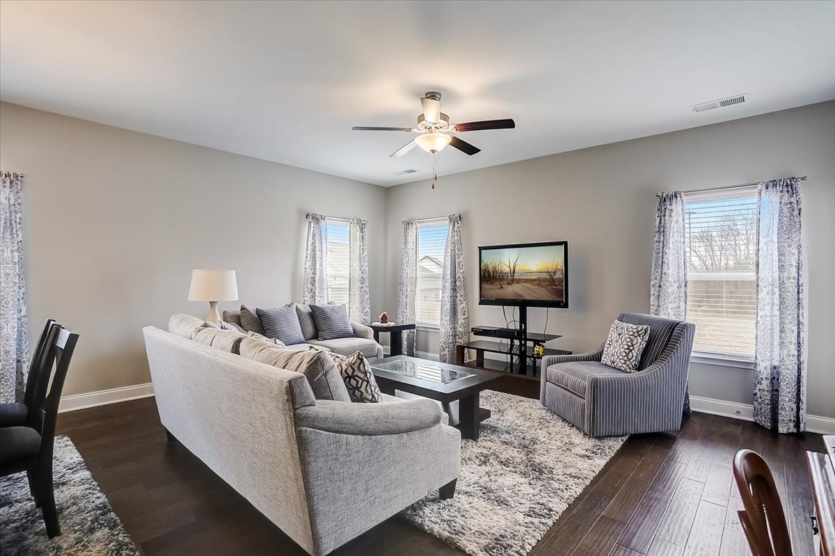 1554 Holton Road Gallatin, TN 37066 - Photo 8 of 37 Gallery Image 8