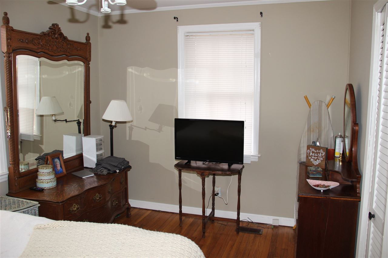 732 Mial Street Raleigh, NC 27608 - Photo 4 of 11 Photo 4