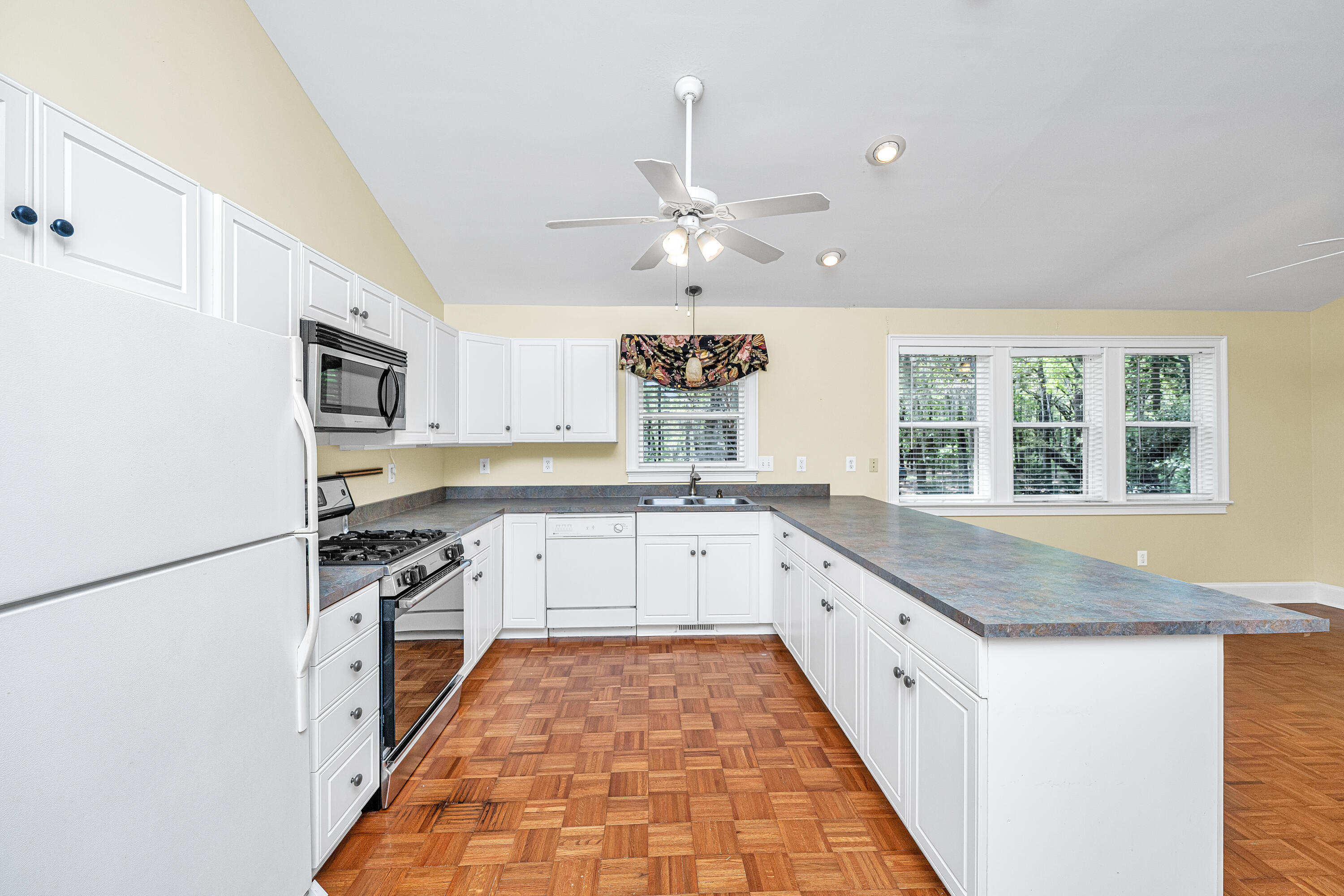 8389 Chisolm Plantation Road Edisto Island, SC 29438 - Photo 16 of 62 8389ChisolmPlantationRd020