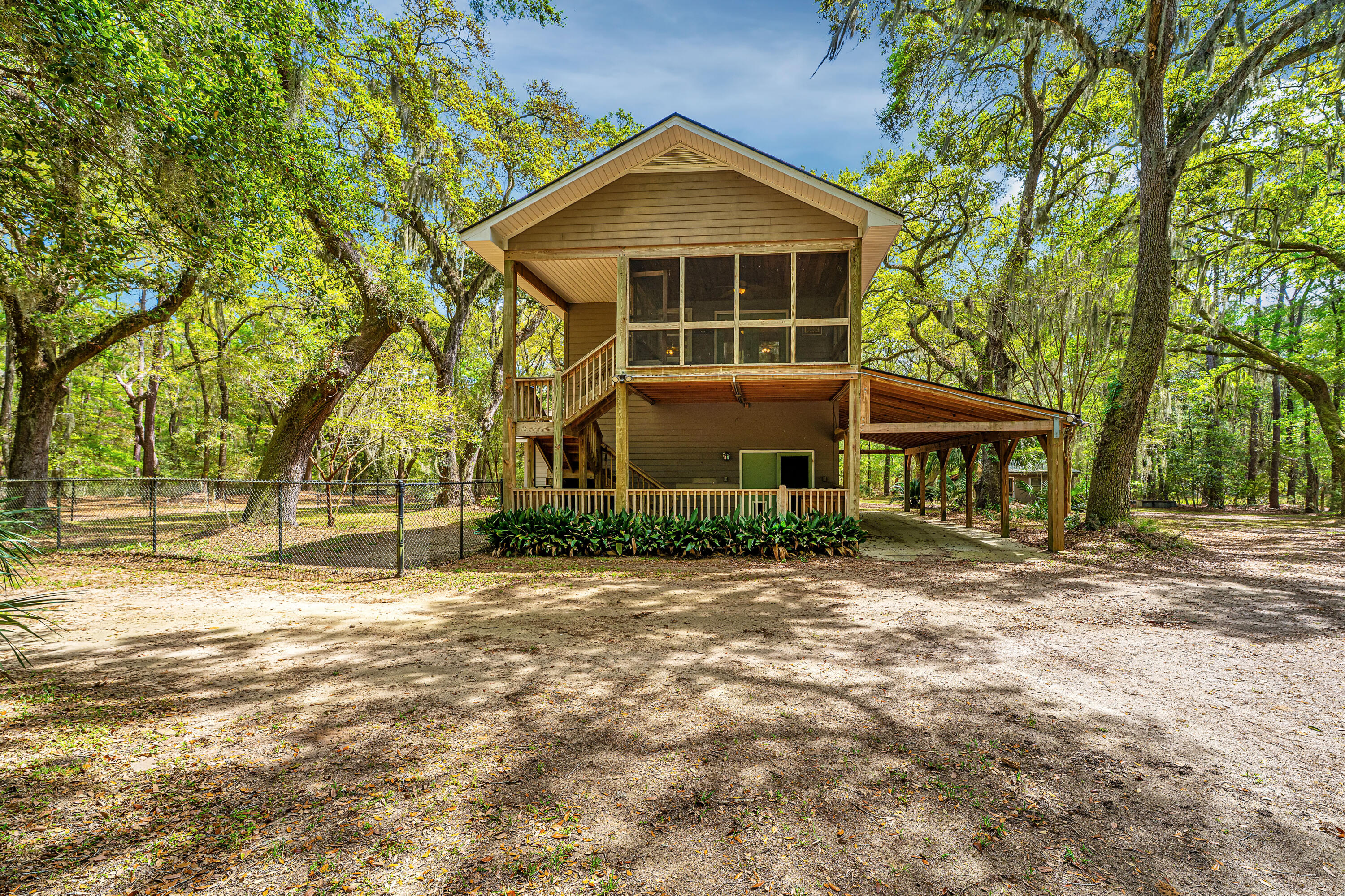 8389 Chisolm Plantation Road Edisto Island, SC 29438 - Photo 6 of 62 8389ChisolmPlantationRd005