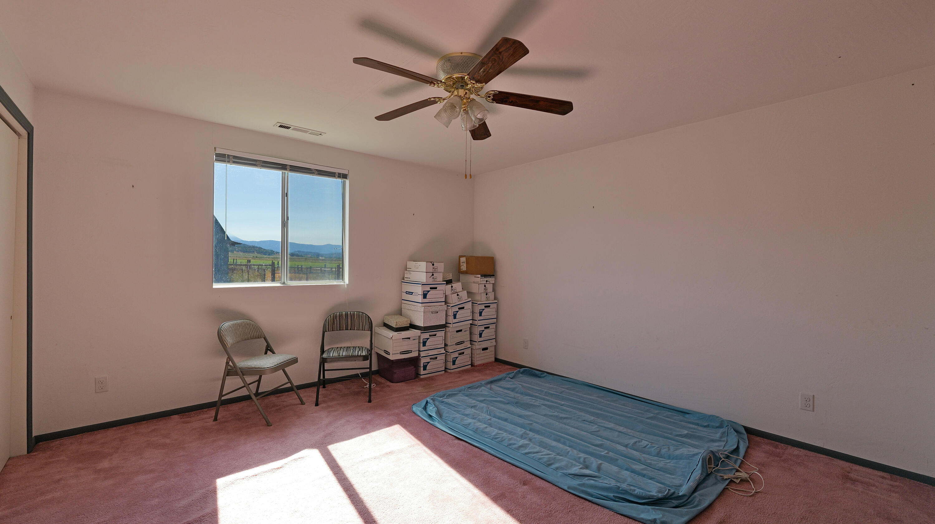 2909 Ball Road Eagle Point, OR 97524 - Photo 29 of 37 Detached Office/Storage
