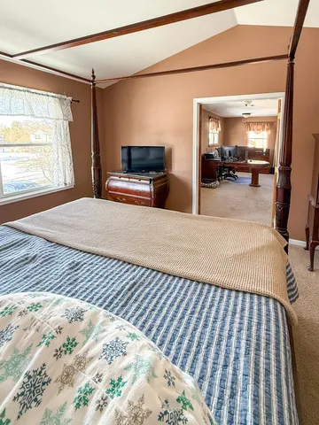 $799,000 | 1404 Amy Lane, Libertyville, IL 60048