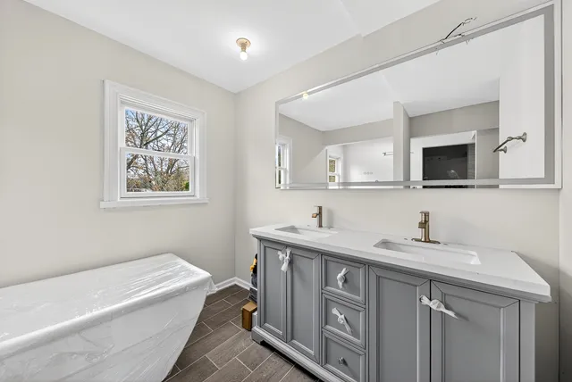 $799,000 | 1404 Amy Lane, Libertyville, IL 60048