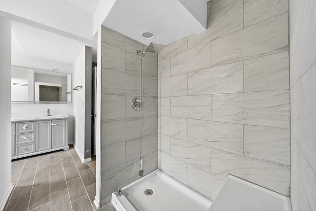 $799,000 | 1404 Amy Lane, Libertyville, IL 60048