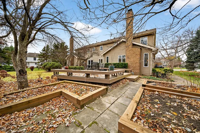 $799,000 | 1404 Amy Lane, Libertyville, IL 60048