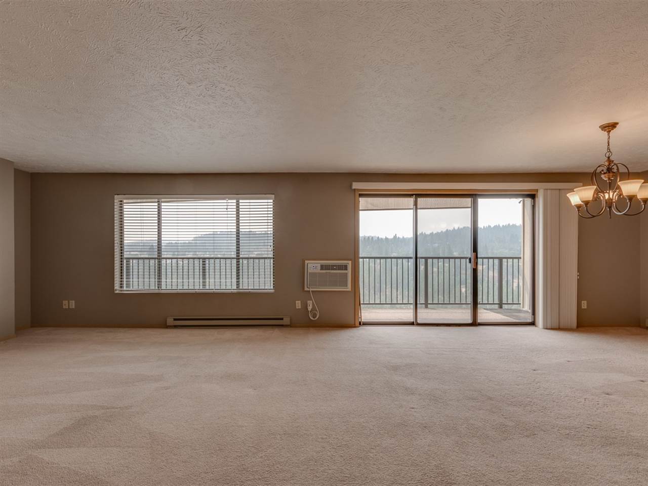 164 South Coeur D'Alene Street, Unit C204 Spokane, WA 99201 - Photo 5 of 20