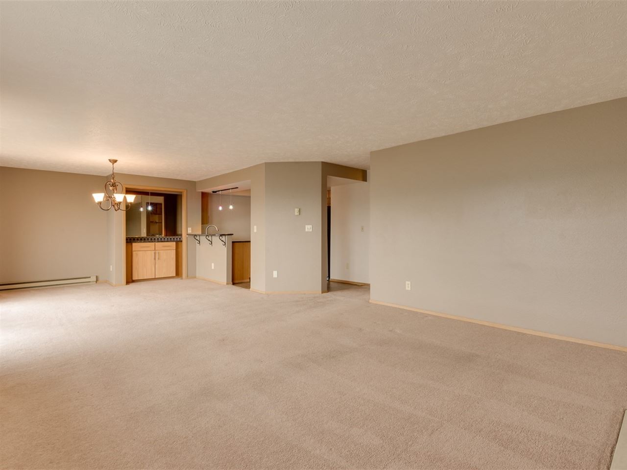 164 South Coeur D'Alene Street, Unit C204 Spokane, WA 99201 - Photo 7 of 20
