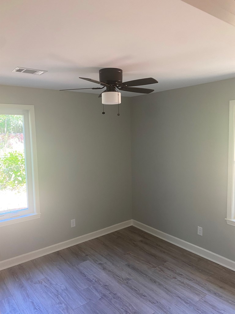 115 Deadfall Road East Greenwood, SC 29649 - Photo 10 of 16 Gallery Image 10