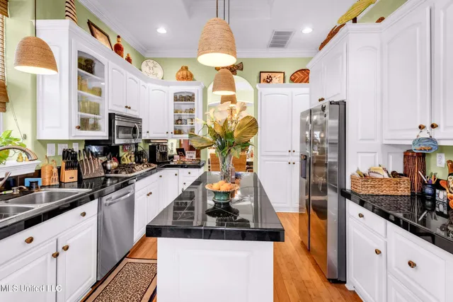 $1,350,000 | 1456 Beach Boulevard, Biloxi, MS 39530