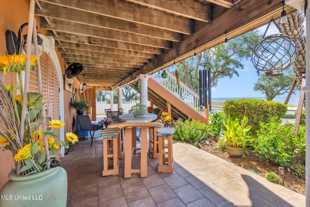 $1,350,000 | 1456 Beach Boulevard, Biloxi, MS 39530