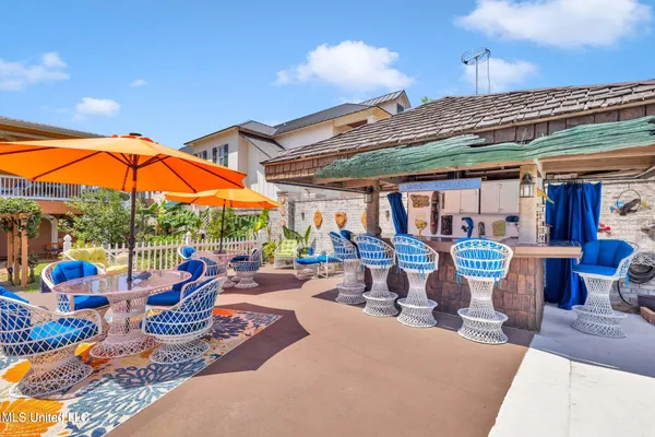 $1,250,000 | 1456 Beach Boulevard, Biloxi, MS 39530