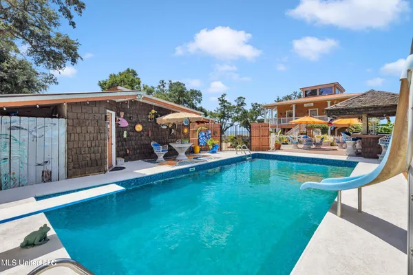 $1,250,000 | 1456 Beach Boulevard, Biloxi, MS 39530